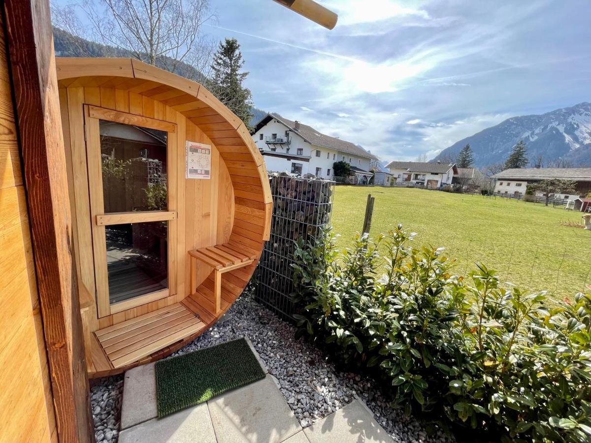 Ehenbichl Tiny House Singer - Contactless Check-In - Sauna מראה חיצוני תמונה